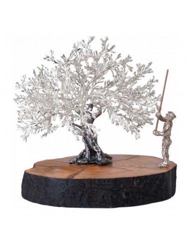 FIGURA OLIVO Y VAREADOR PLATEADO 19x18