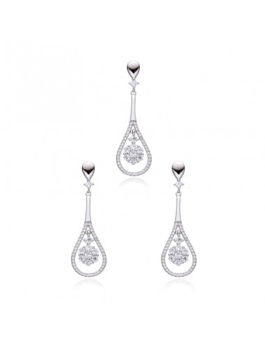CONJUNTO DE PENDIENTES Y COLGANTE LARGOS