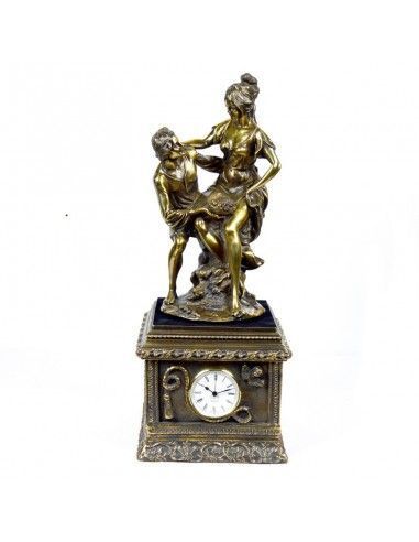 RELOJ DE SOBREMESA CON FIGURA ORO VIEJO