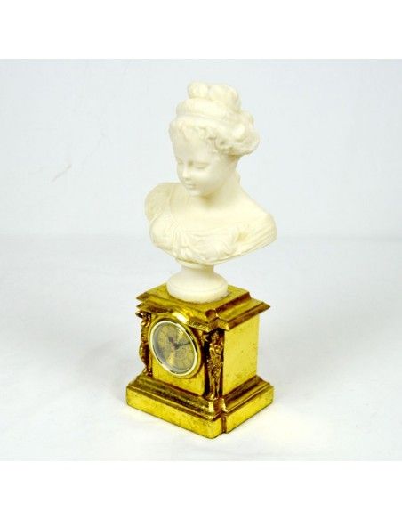 RELOJ DE SOBREMESA CON FIGURA