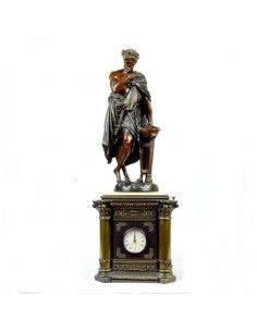 RELOJ DE SOBREMESA CON FIGURA GRIEGA