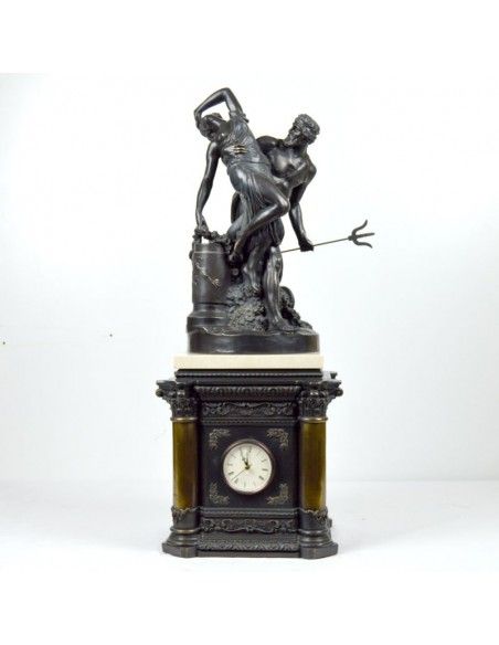 RELOJ DE SOBREMESA CON FIGURA GRIEGA