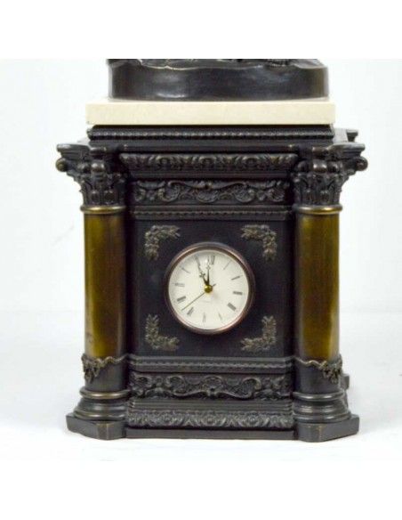 RELOJ DE SOBREMESA CON FIGURA GRIEGA